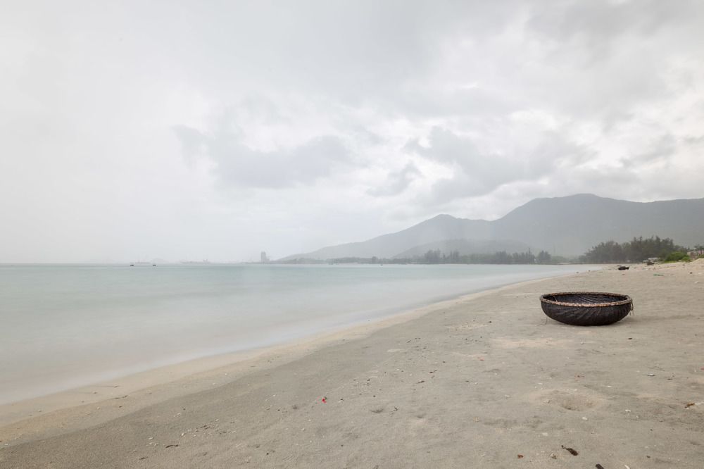 Одинокая шлюпка