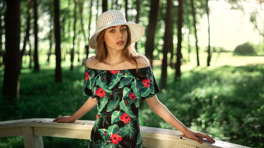 Девушка в парке