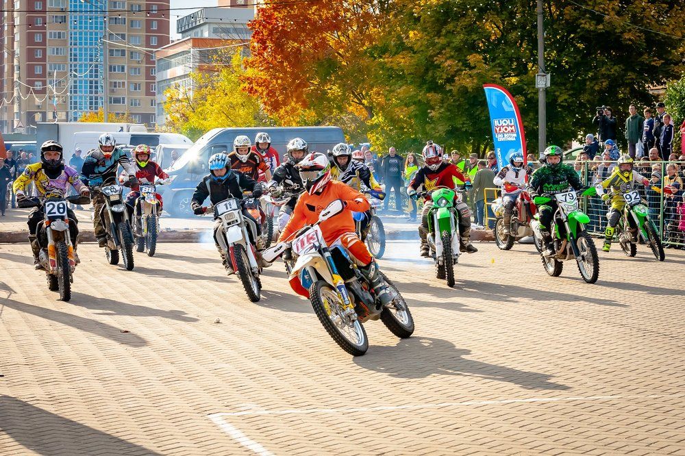 Эндуро в городе.