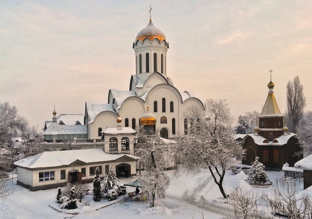 Церковь зимой