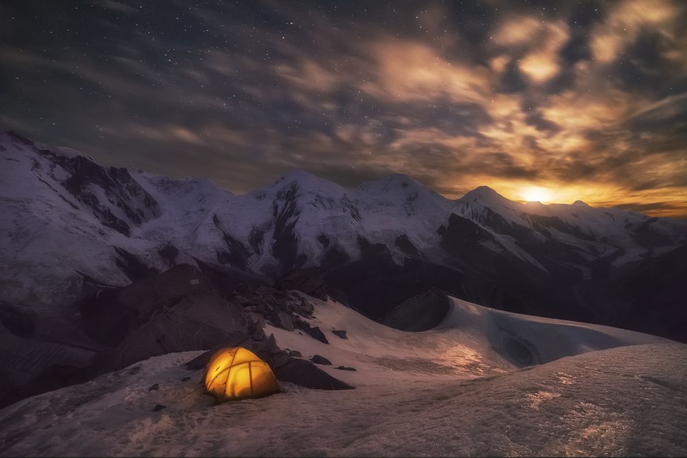 Ночь на пике Астана