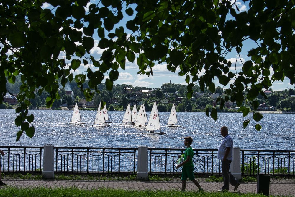 Хорошо идут