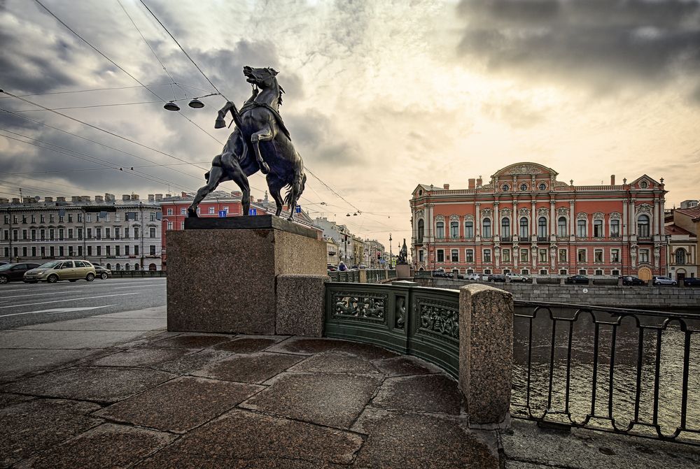 Аничков мост