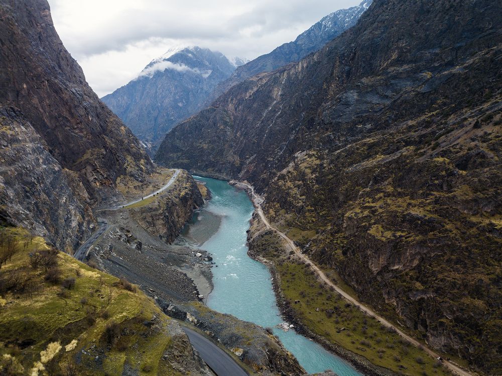 Берег левый- берег правый...