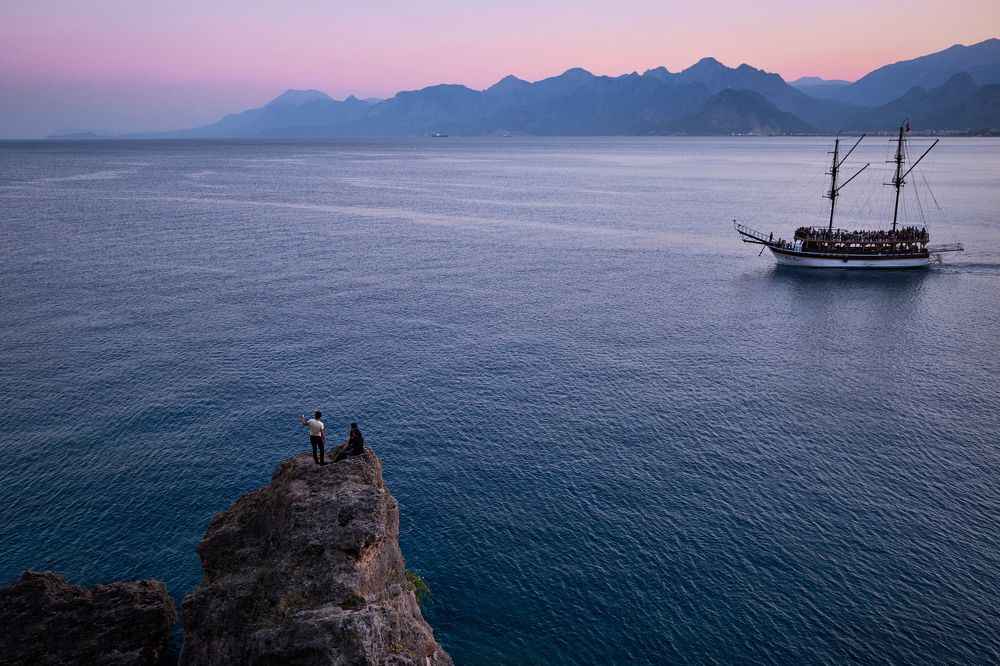 море