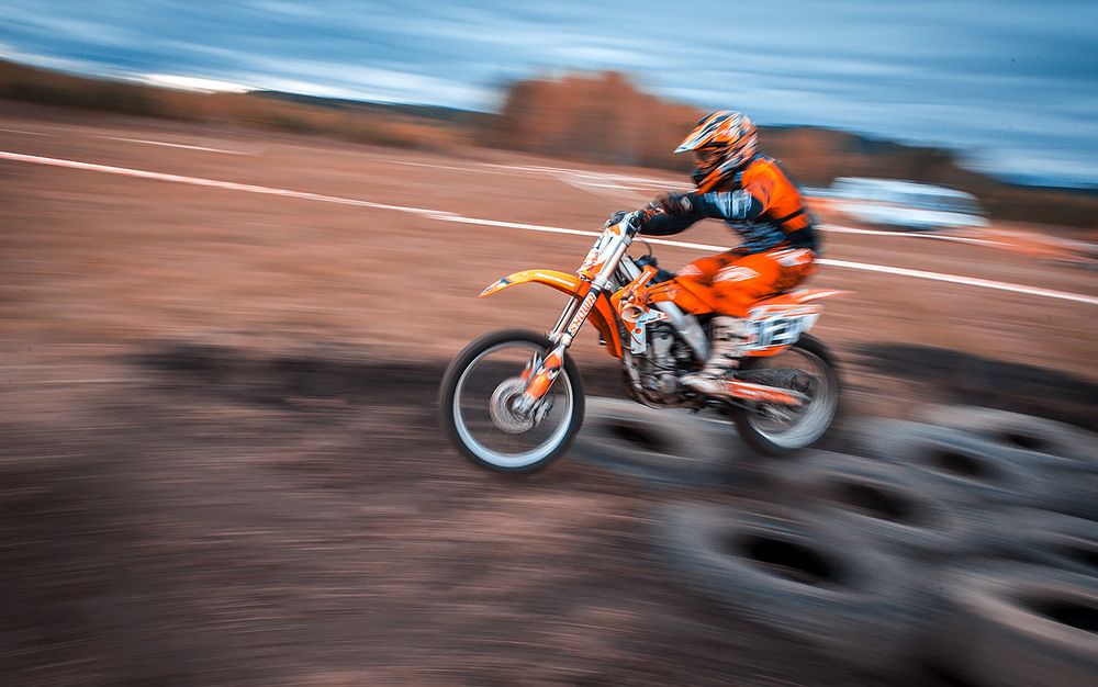 Приоритет цвета. Оранжевый