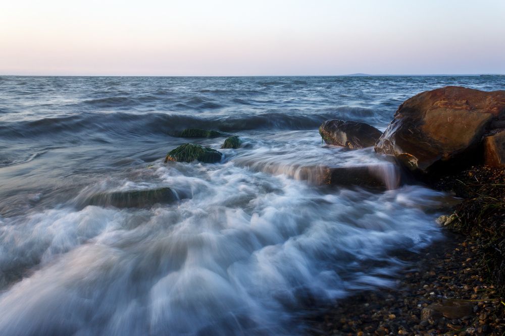 Воды Таманского залива