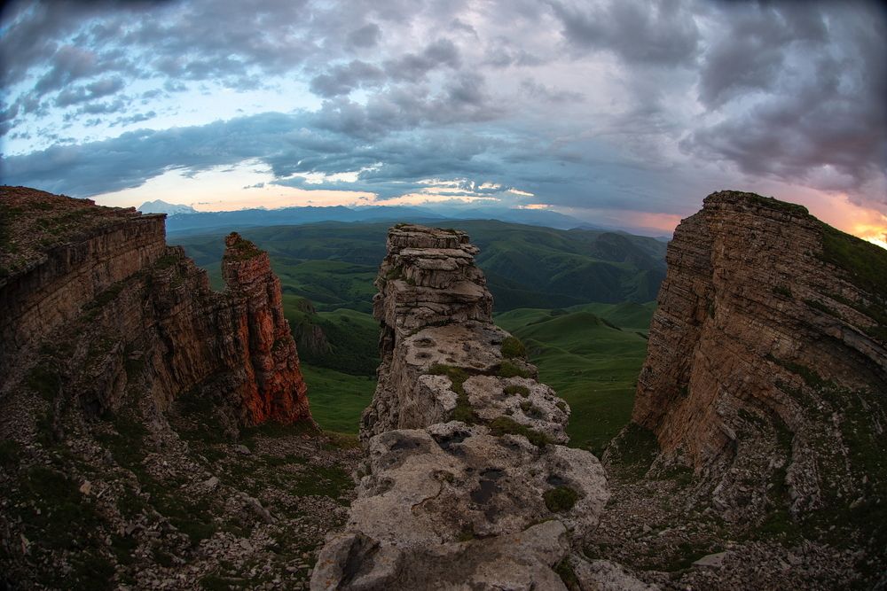 НА  ДРУГОЙ ПЛАНЕТЕ