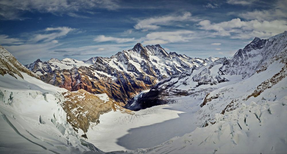 В горах Швейцарии.