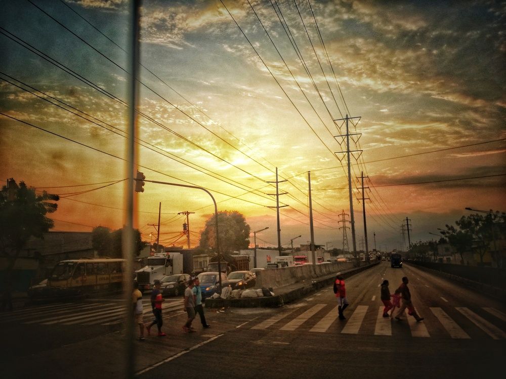 Atardecer en la selva de cemento