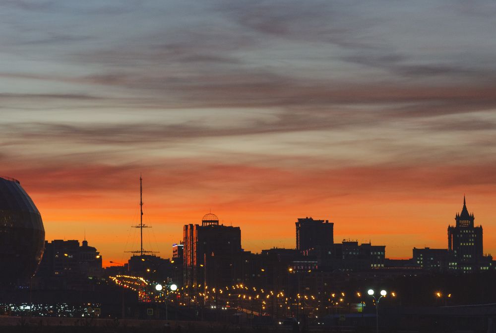 Закат в городе
