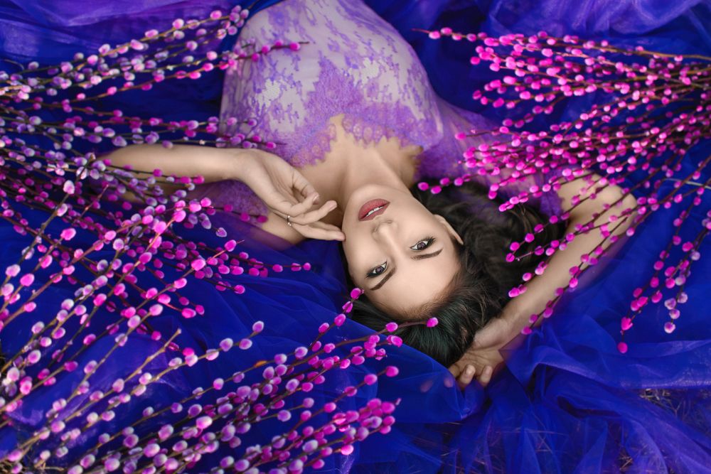 Розовая ива