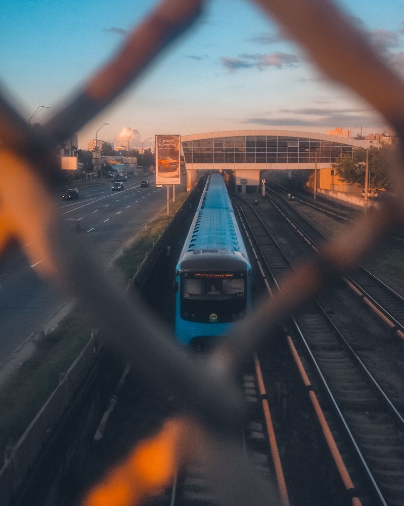 Sound of a train