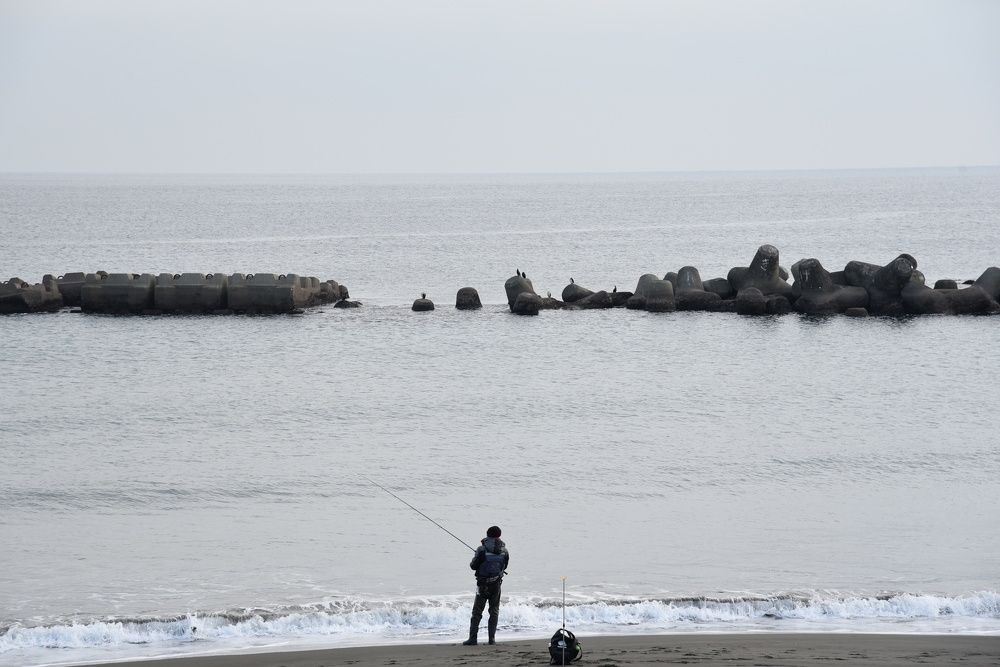 Одинокий рыбак