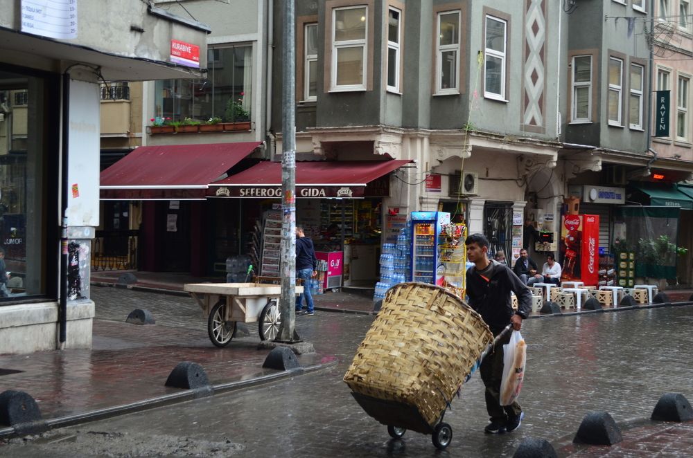 Daily life in streeet