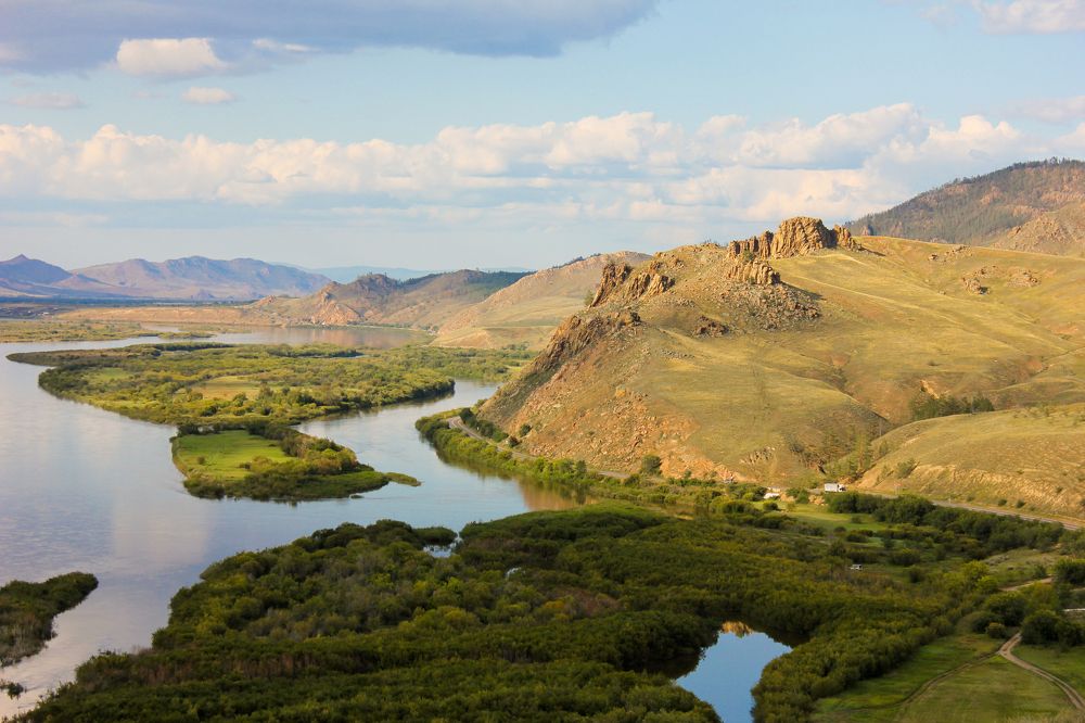 В долине реки Селенги