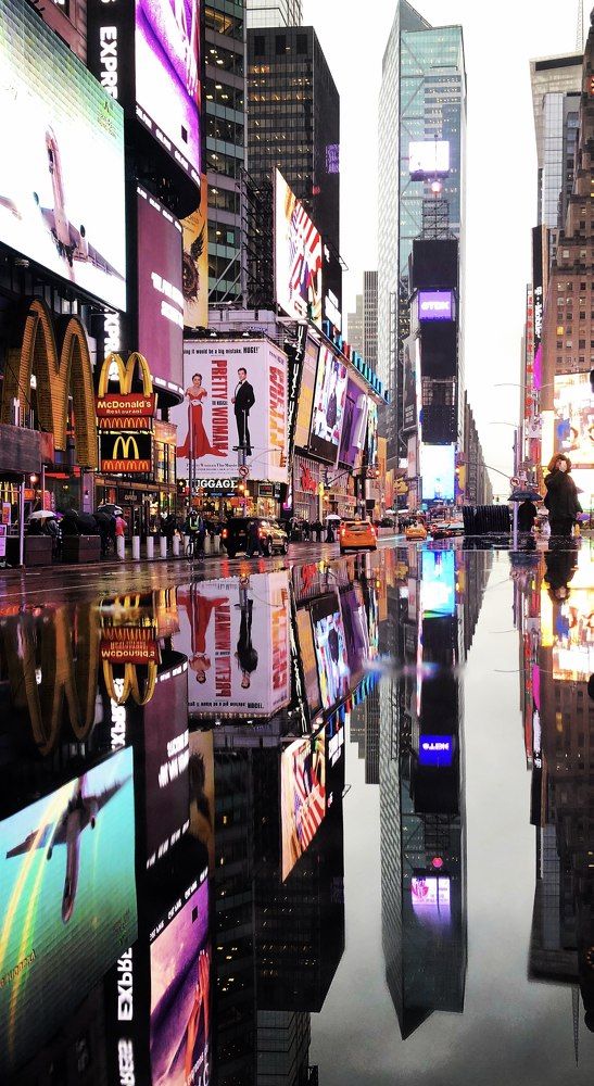 Mirror Street!
