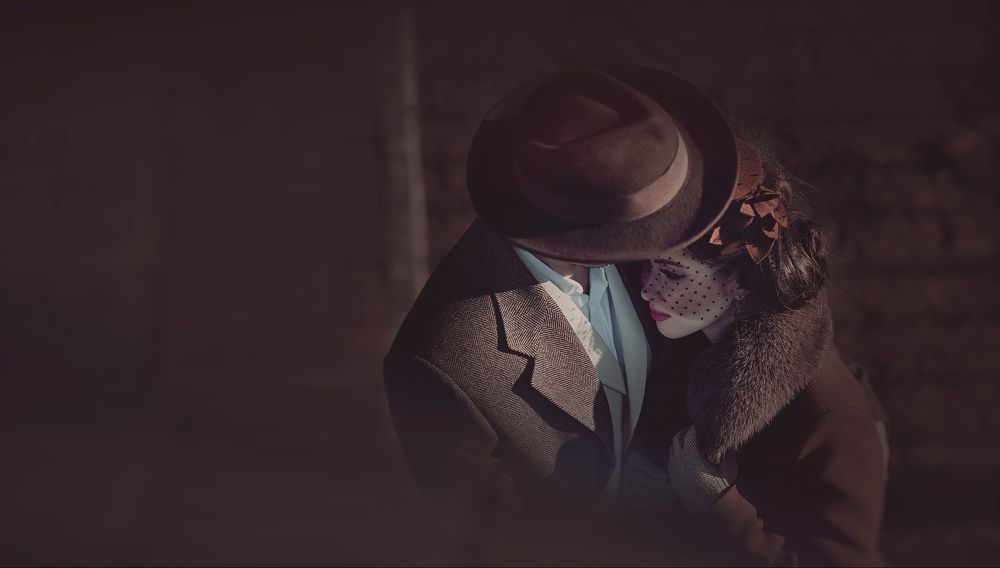 Твоё плечо мне снилось долгими ночами!