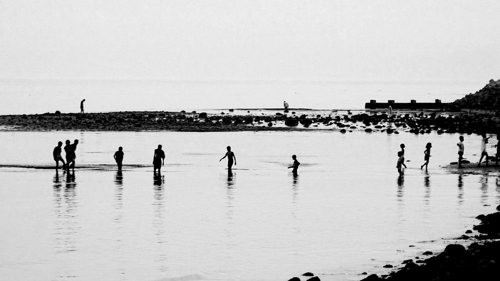 Playing at Lowtide