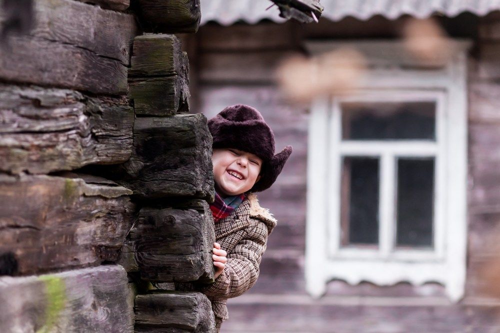 Мальчик в деревне