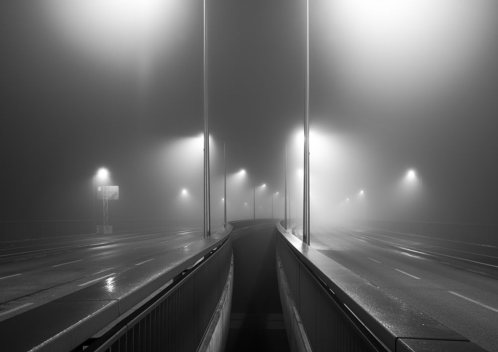 Berlin: foggy Todenhagen-Bridge
