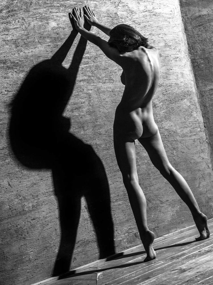 Танец с тенью