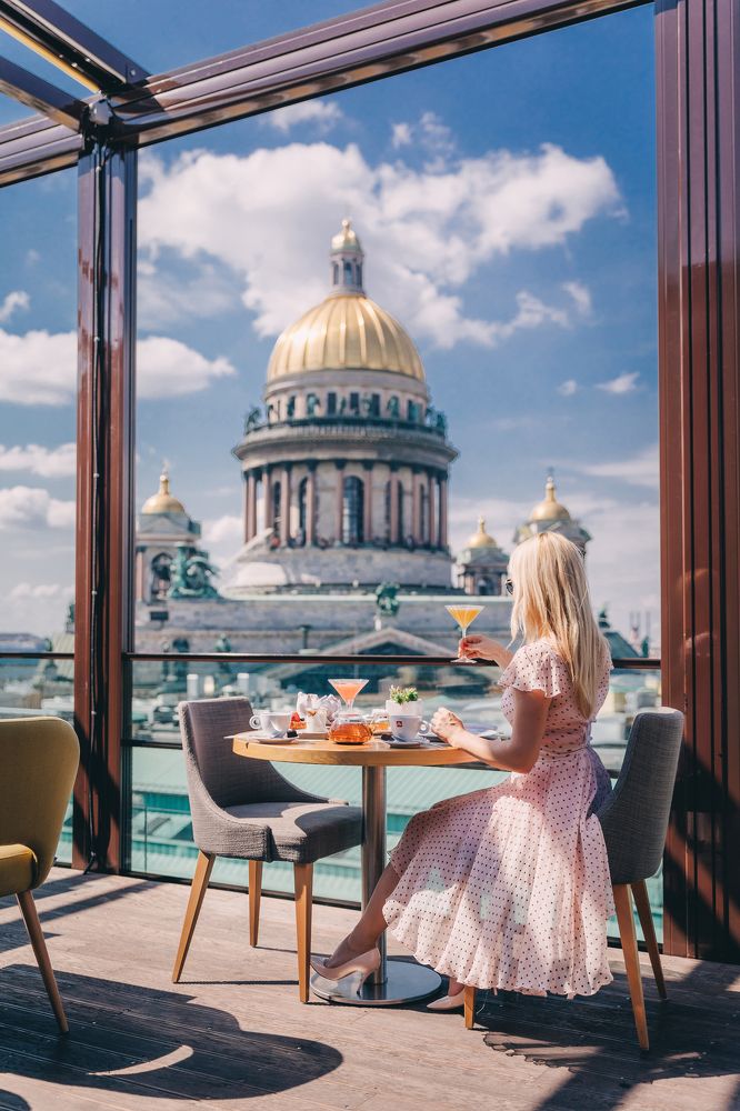 На террасе.