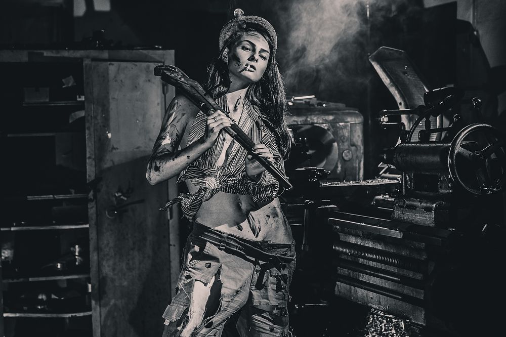 Слесарь Даша