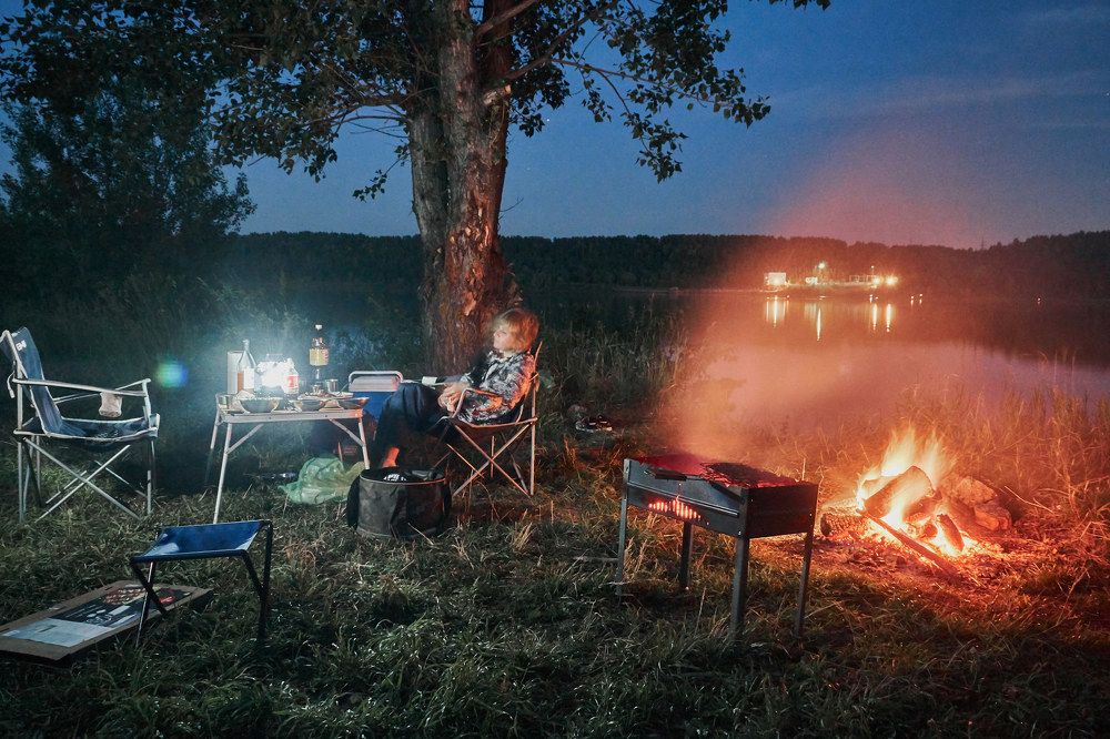 У ночного костра