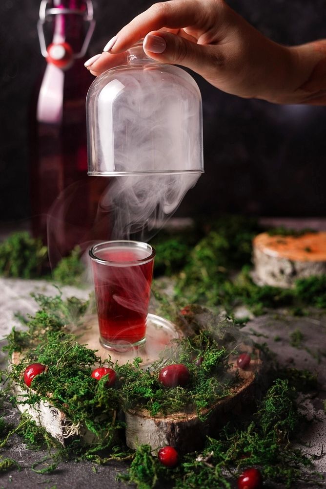 Клюква в лесу