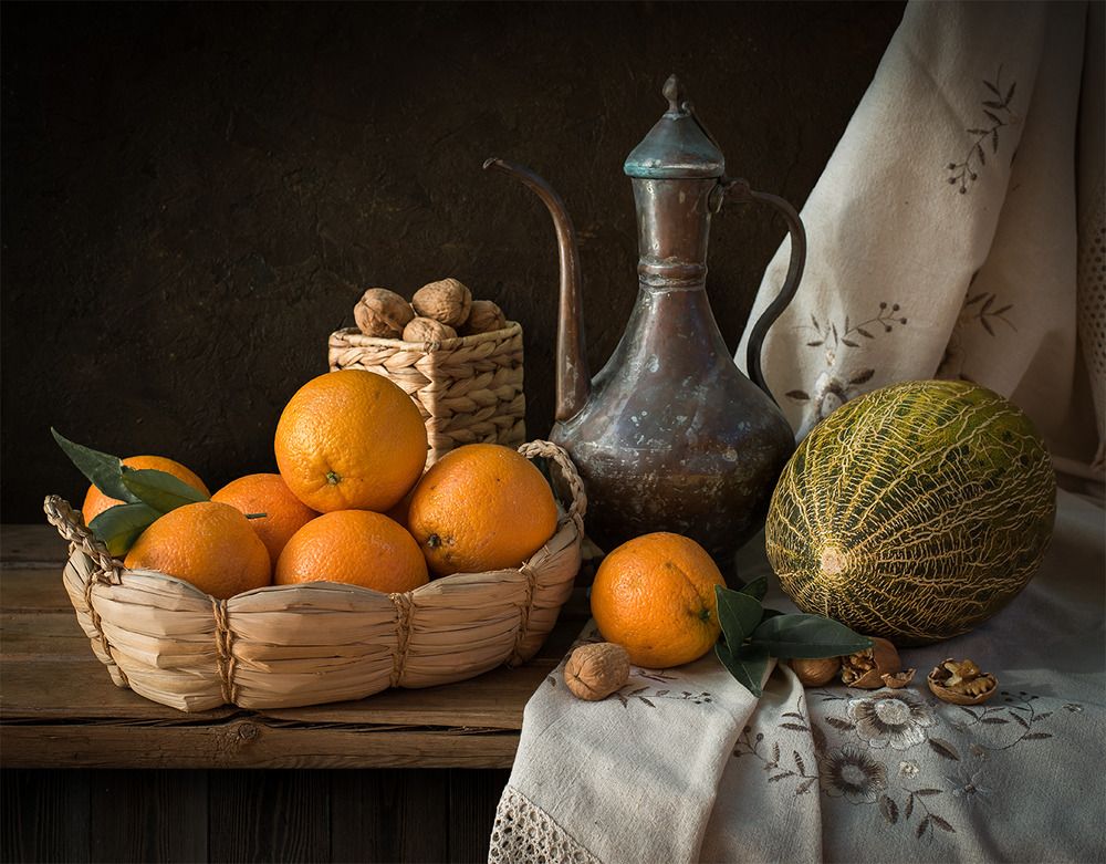 Натюрморт с испанскими фруктами