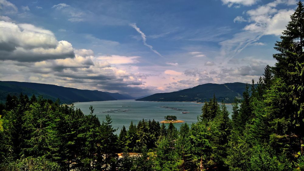 Озеро Доспат