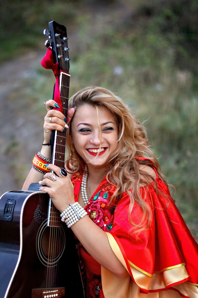 Ромская девушка