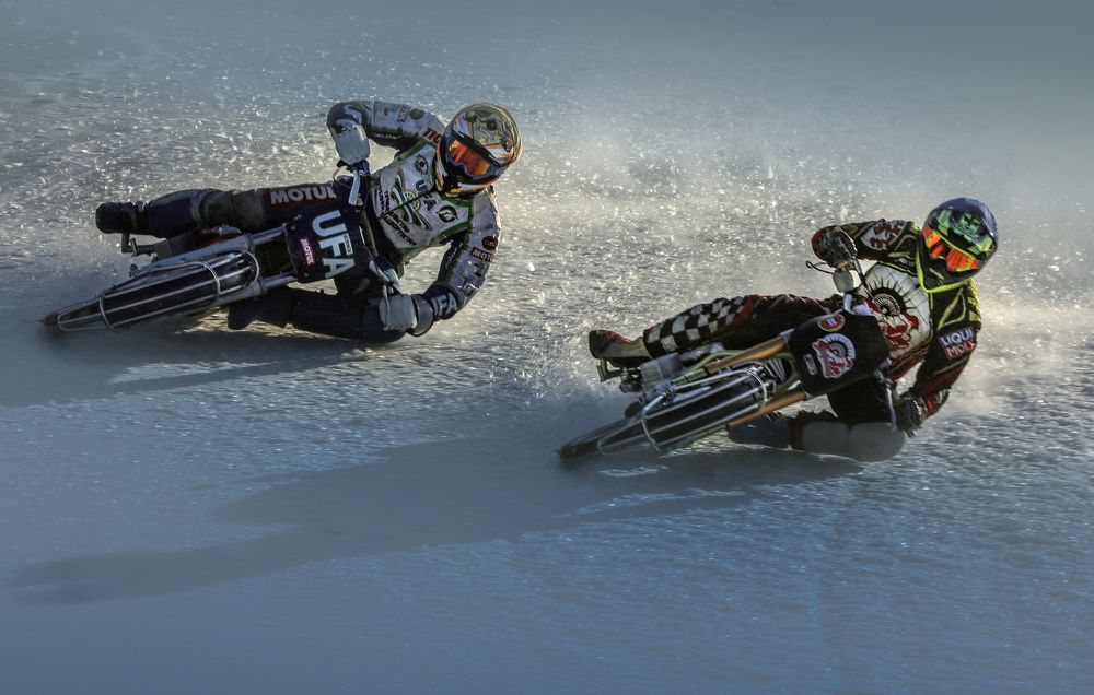 Мотогонки на льду