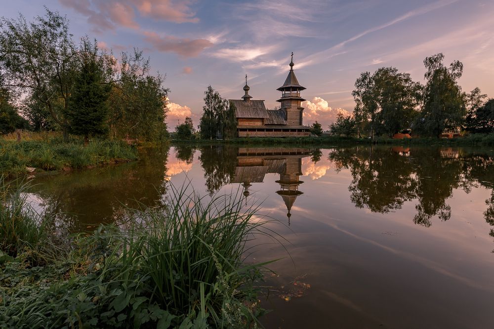 Зеркало августа