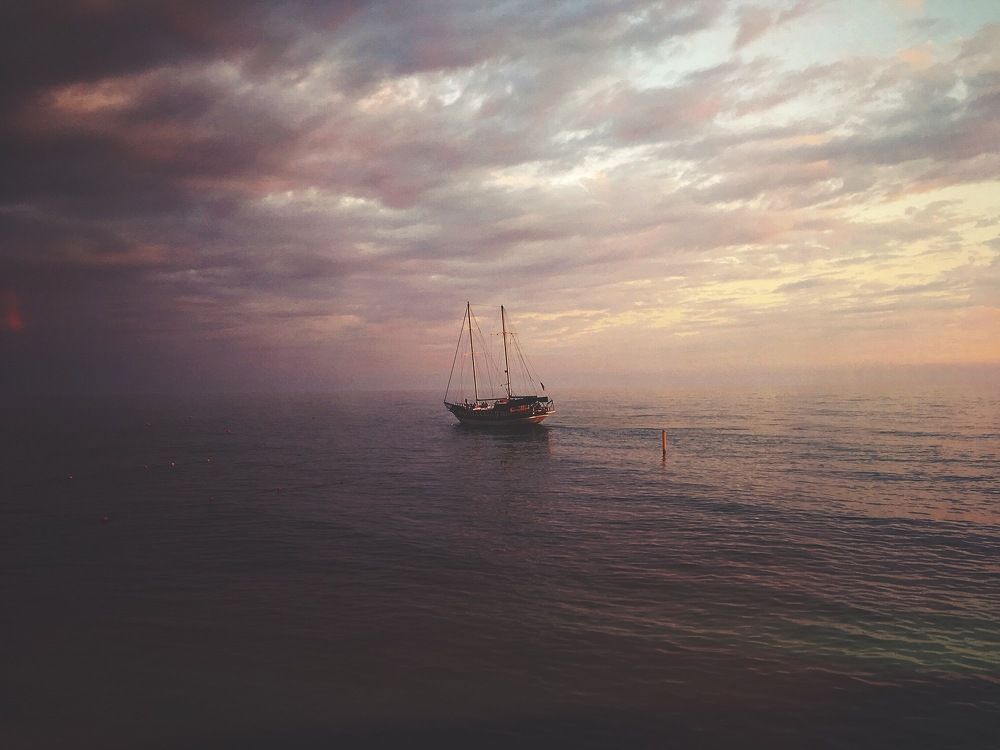 Одинокий парус