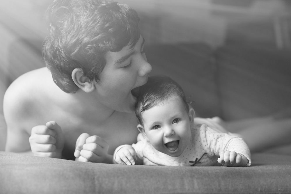 Нас теперь двое