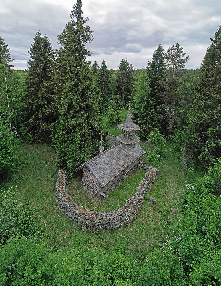 Старинная часовня в Подъельниках