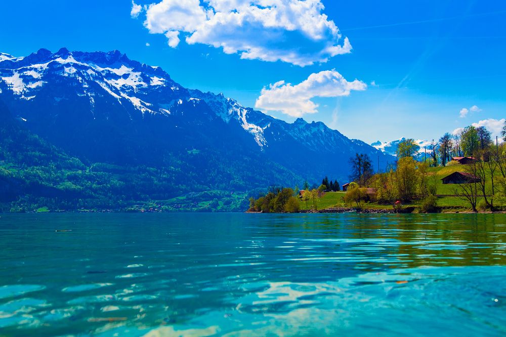 Горное озеро