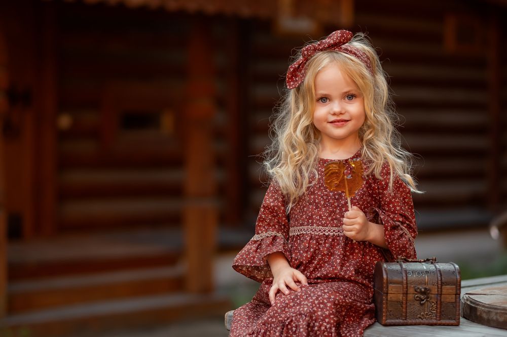 Красавица с леденцом