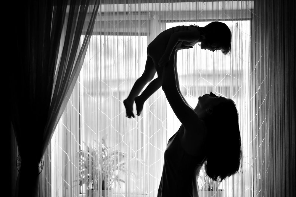 В надёжных маминых руках