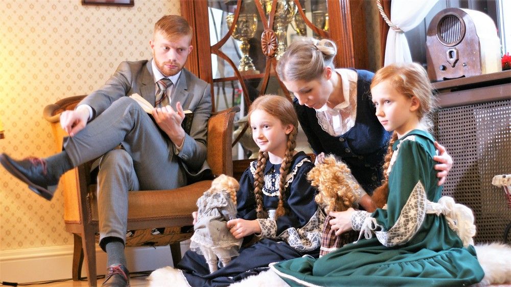 Father, Mom and girls