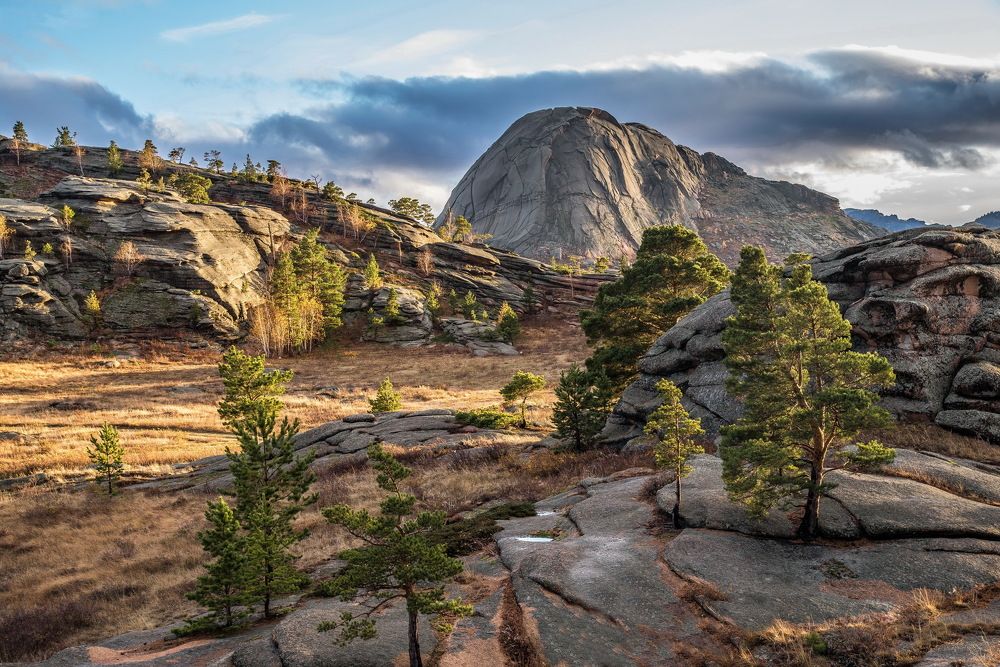 Закат  в  горах.