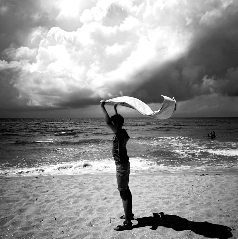 Мальчик и ветер