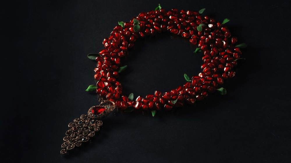 Гранатовое ожерелье