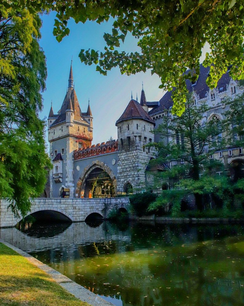 Замок в Будапеште