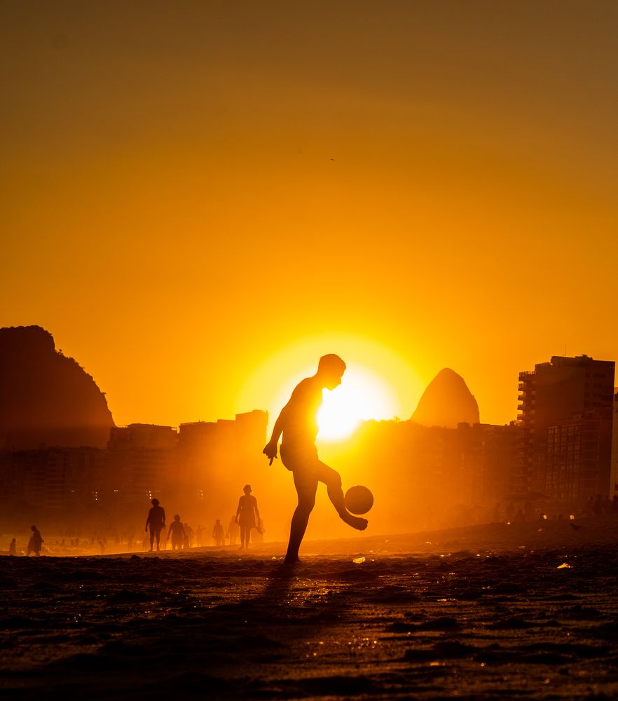 Футбол на Копакабане