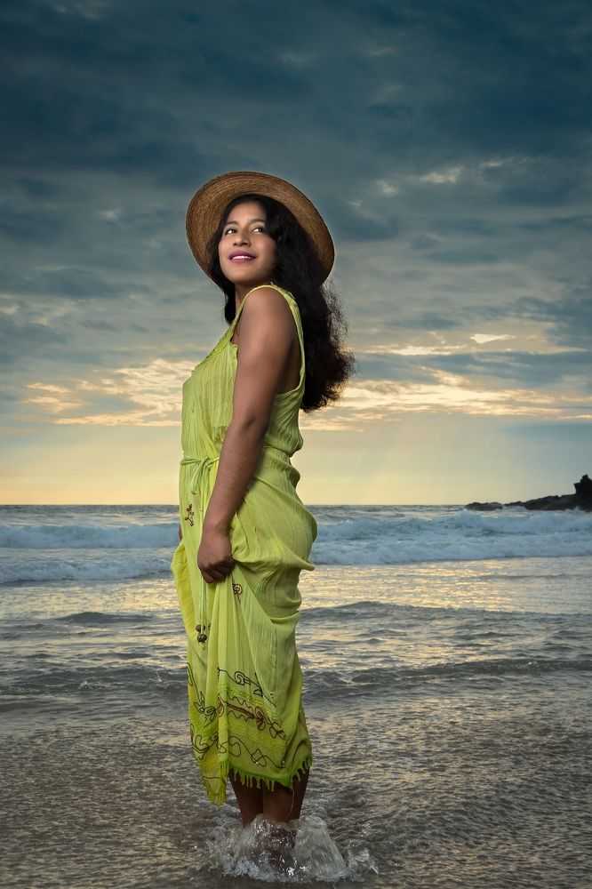 Eunice on the beach of Aragón
