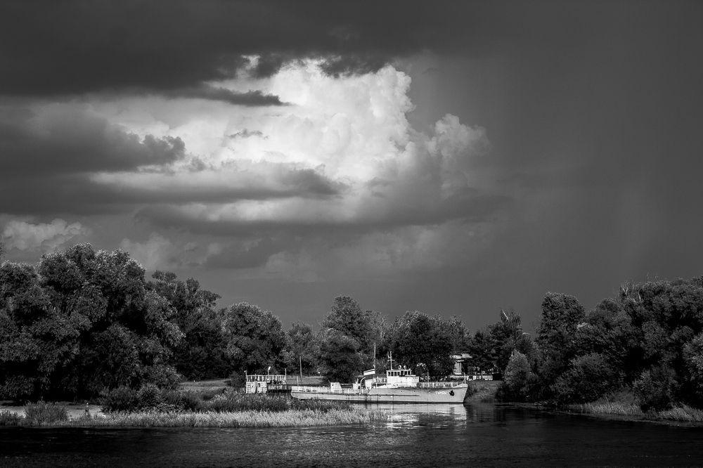 Перед бурей