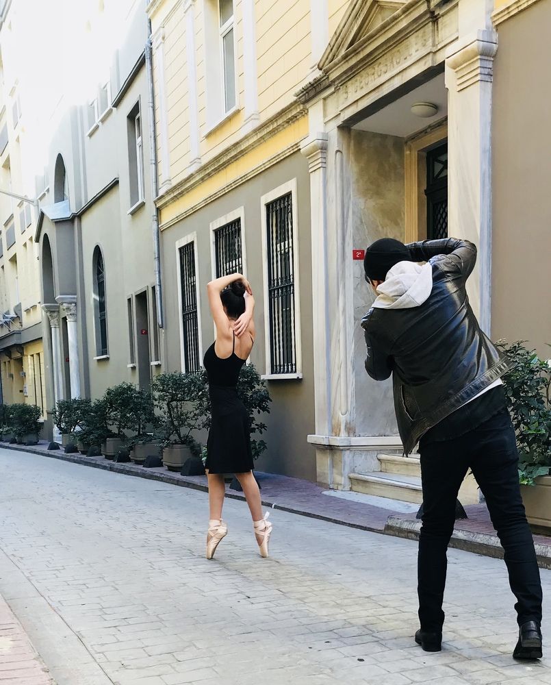 photoshooting in the street of Istanbul